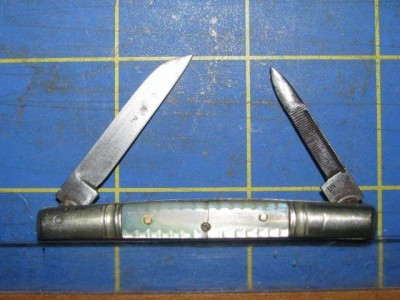 UnitedCutleryHalfCongressPileSide.JPG