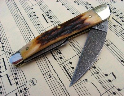 CaseDamascusSeahorse03.jpg