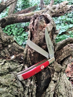 Keen Kutter on the trail.jpg