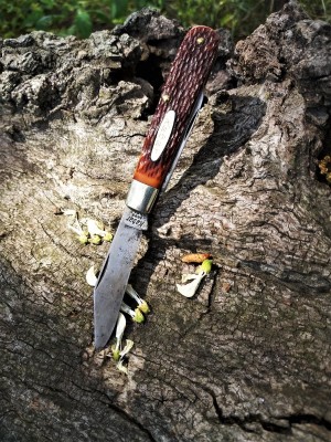 Ka-bar jack on the trail.jpg