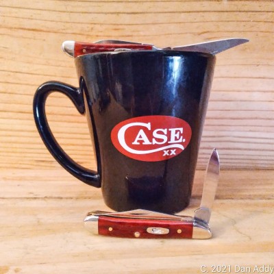 Case 781s And Mug.jpg