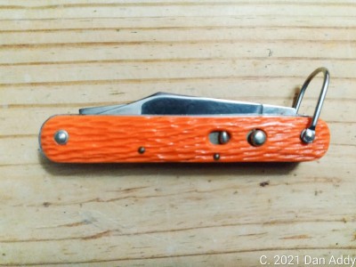 Schrade Paratrooper Knife Mark Side.jpg