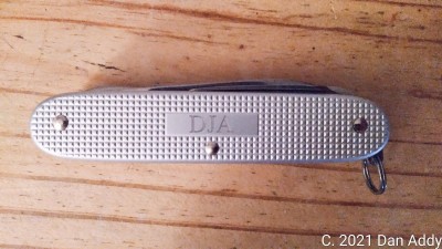 Victorinox Farmer X Engraving.jpg