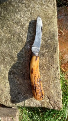 Knife 1.jpg