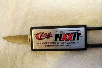 Case Fixxit - sliding screw lock