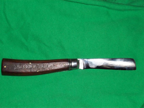 knife002.jpg