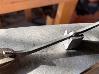 knife spring.jpg