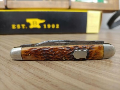 BUD-1.jpg