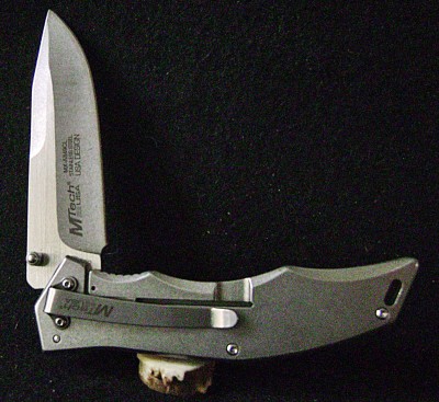 MTech MX-A849CL Patriotic - Pile Open.JPG