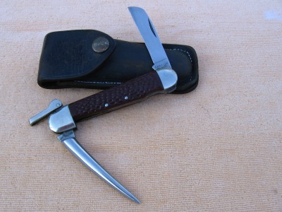 Camillus U.S.A. Rigging Knife,with case (Buck).JPG