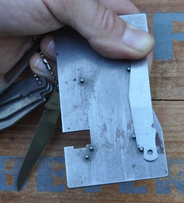 Schrade Muskrat Tang Stamp and Nailmark Gauge 4.jpg