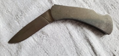 Appears to have Smith &amp; Wesson logo,