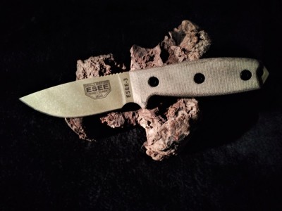 ESEE 3 II.jpg