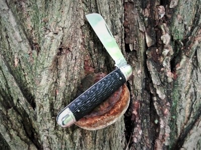 Imperial shell handle sheepsfoot on he trail.jpg