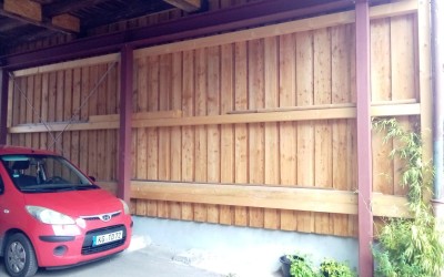 Other side of the car port.
