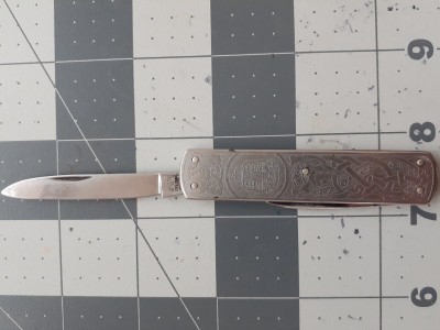 It has a coiled Nordic dragon design, like the EKA gentleman's knives.