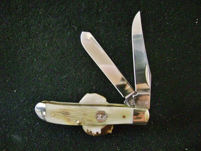 Case 2021 Mini-Trapper 6207 Barn Board Burnt Cream - Mark Open.JPG