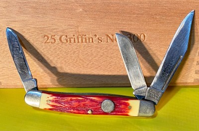 Large red stag double line Camillus