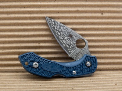 22-10-27knives-1.jpg