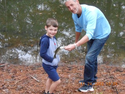 015.JPG (354.25 KiB) Viewed 1469 times Daddy couldn't get him to lip the little bass for a picture.