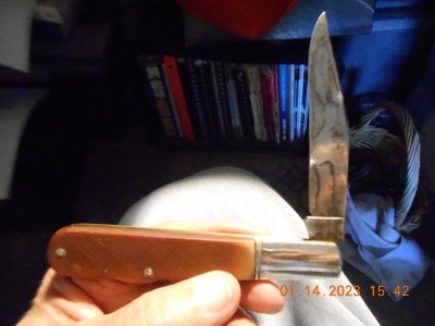 Going to leave it like this and carry it a bit.