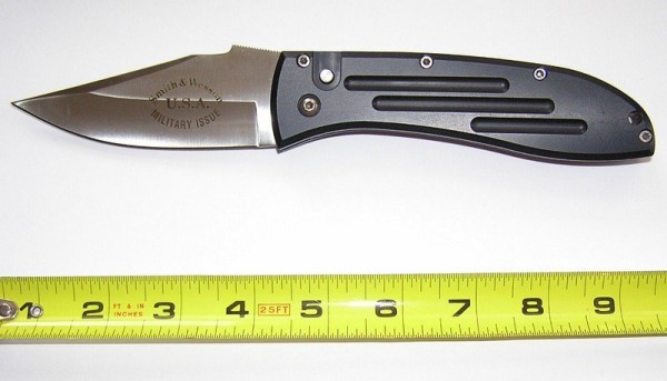 S&amp;W Military Issue USA made Box says Law Enforcement also First Production Run on back of blade