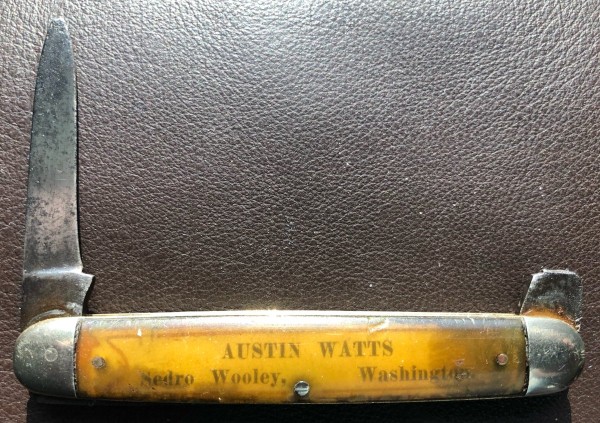 Pile Side BL Knife.jpg