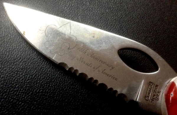 The Main Blade Front Etches.<br />CAMILLUS 903SF-&quot;Ol' Glory&quot; Series<br />Pocket Knife #13.