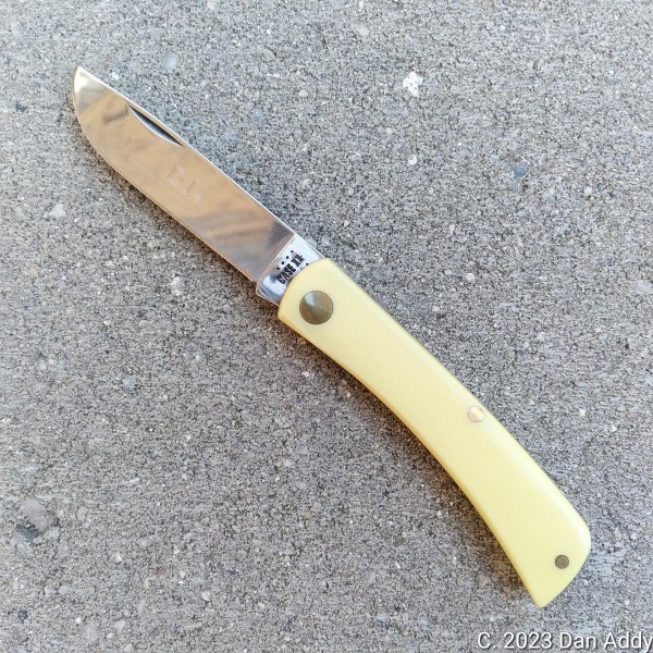 3137 Outside.jpg