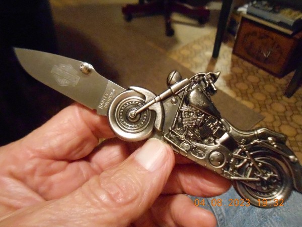 the Motorcycle knife