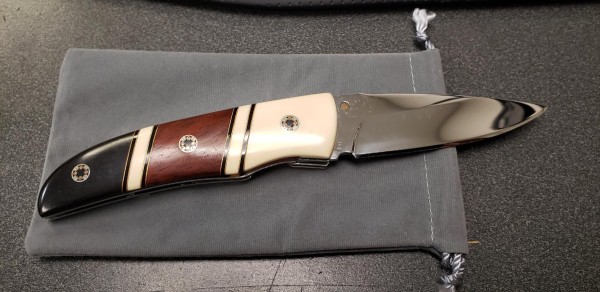 custom knife number 2 a.jpg