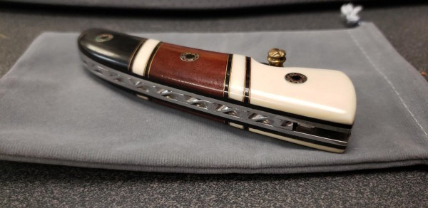 custom knife number 2 b.jpg