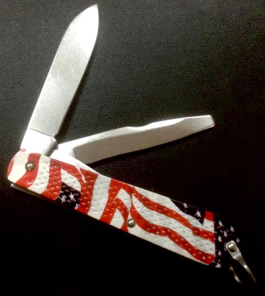 CAMILLUS 327F-&quot;Ol' Glory&quot; Series<br />Pocket Knife #19.