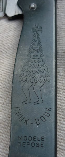 douk-douk_handle.jpg