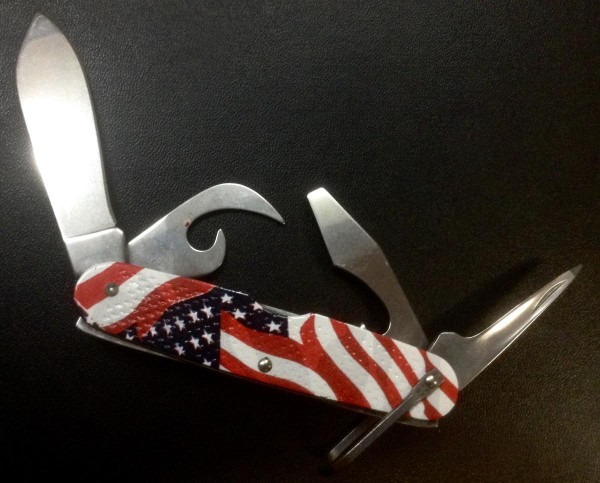 CAMILLUS 1760F-&quot;Ol' Glory&quot; Series<br />Pocket Knife #22.