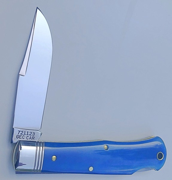 AAPK 2023 Forum Knife Pile Side Open.jpg
