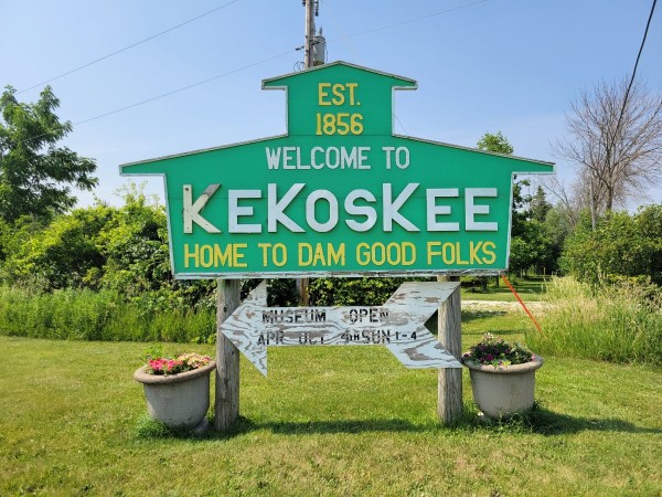 Kekoskee Sign.jpg