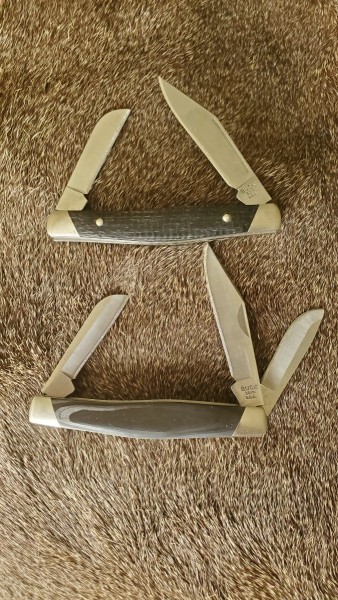 Buck 301s-Carbon Fiber-Canvas Micarta.jpg