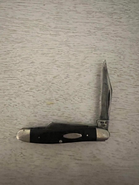 Black Synthetic Mini Stockman Carbon Blade.jpg