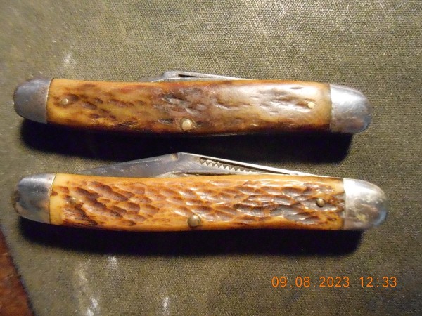 Seem to be identical patterns just different tang stamps.
