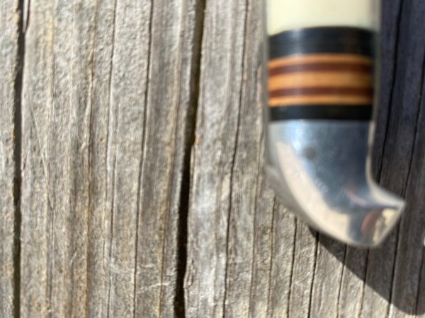 Correct pommel