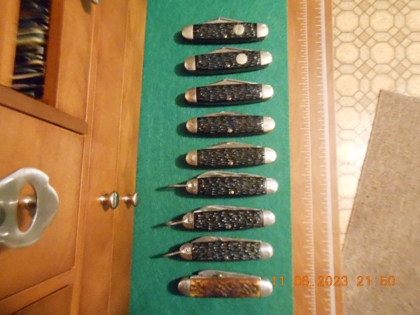 Forgive me for not opening all the blades to show the differences.