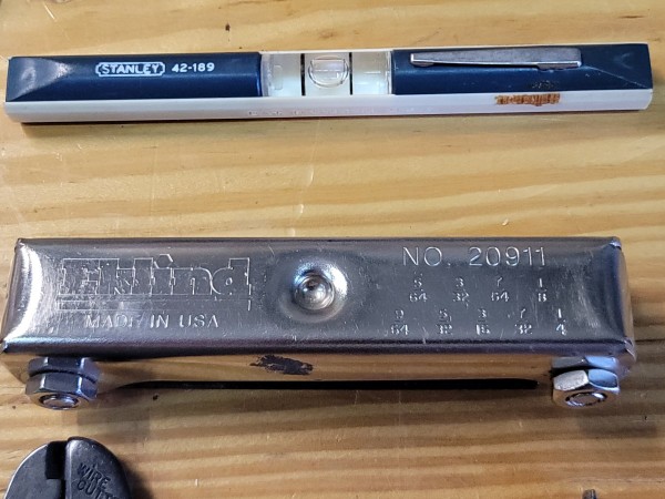 Stanley pocket level and Eklind hex wrench set