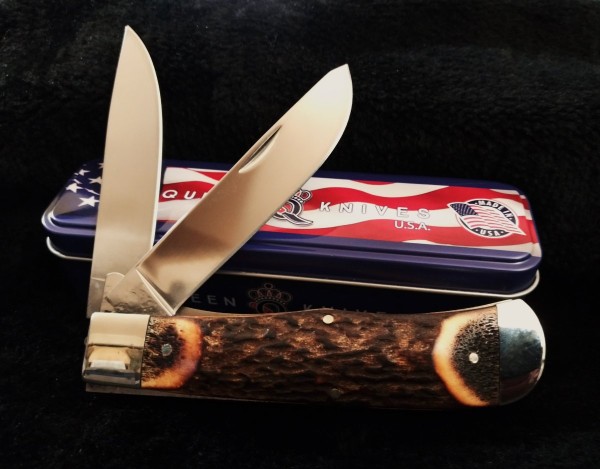 Queen USA 2023 Jumbo Stag Trapper II.jpg