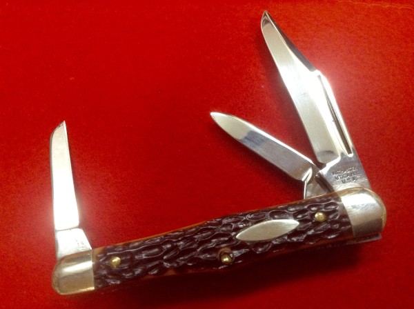 1a. Kutmaster Pocket Knife.