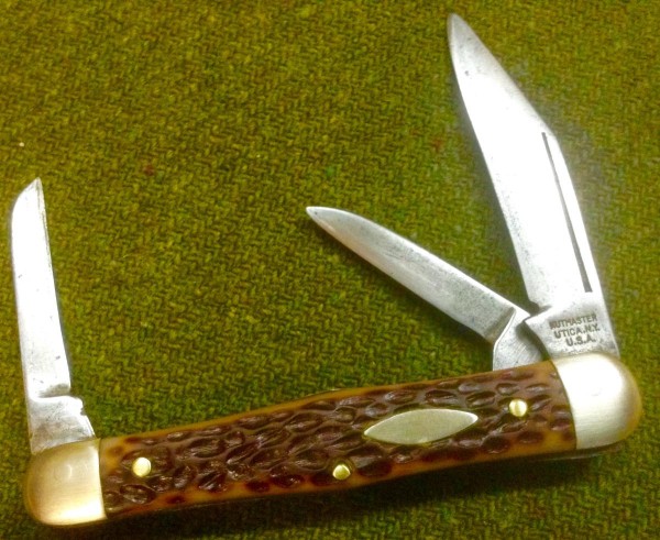 3a. Kutmaster Pocket Knife.
