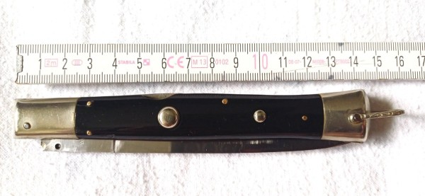 STILETTO.jpg