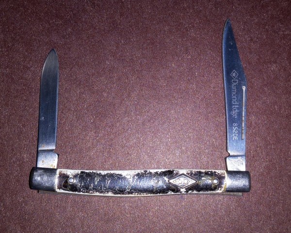 852DE