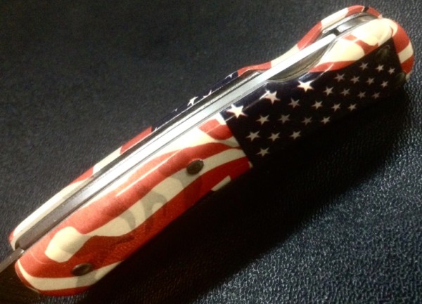 CAMILLUS 907F-&quot;Ol' Glory&quot; Series<br />Pocket Knife #37.