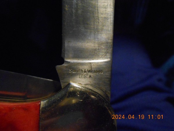 003.JPG (168.67 KiB) Viewed 615 times Smith & Wesson over USA